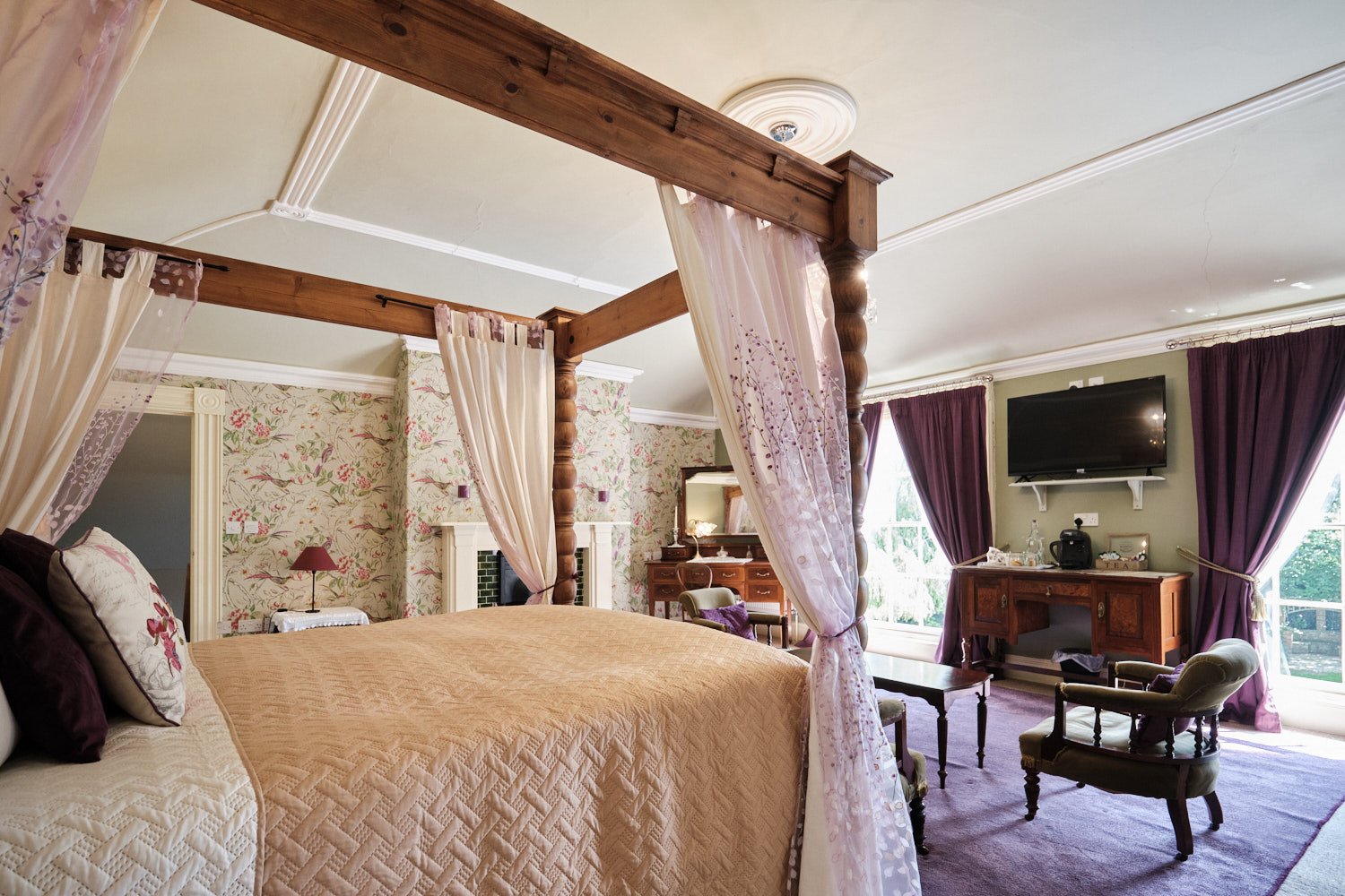a view of Percy The Pheasant Suite at The Elm Tree
